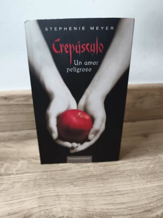 Crepúsculo un amor peligroso