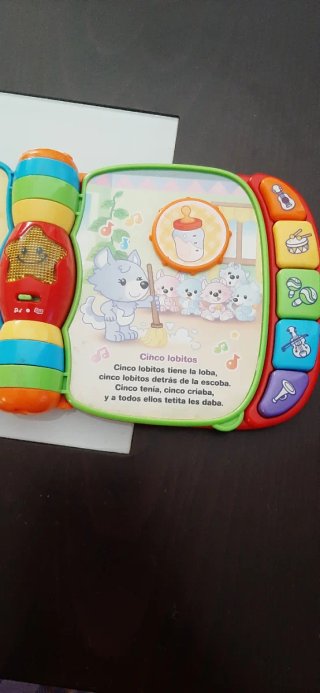 Libro musical Primeras canciones. Vtech