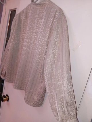Blusa vintage satén abotonada manga larga
