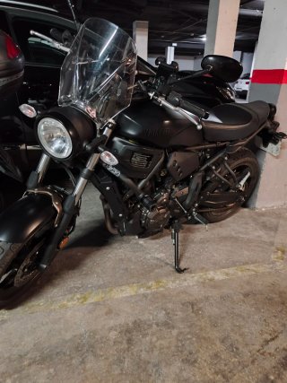 Yamaha XSR 700 Negra
