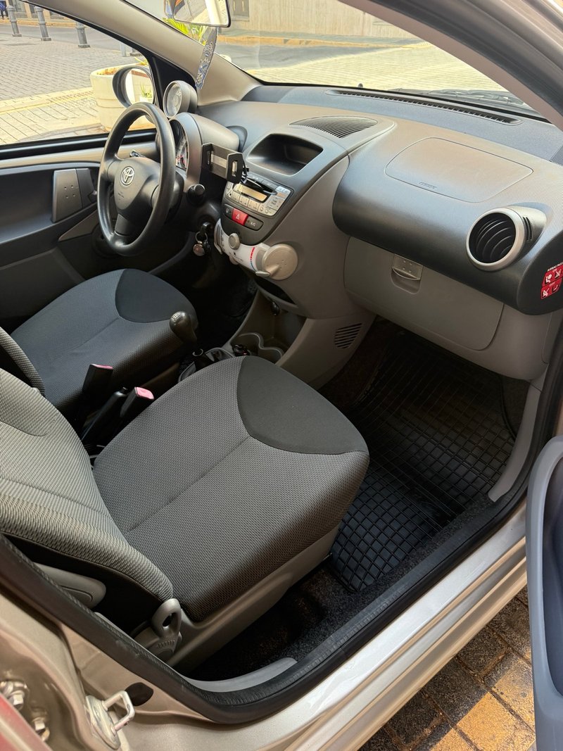 Toyota Aygo 2009 - foto 1