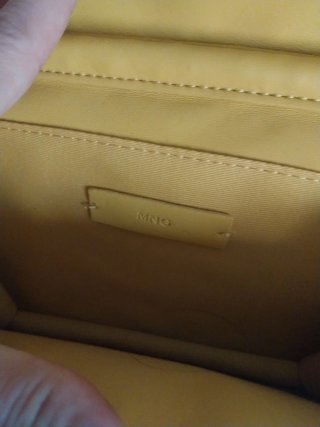 Bolso Mango amarillo con cadena dorada