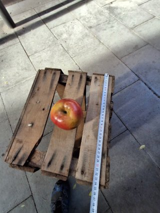 Caja antigua de madera rústica