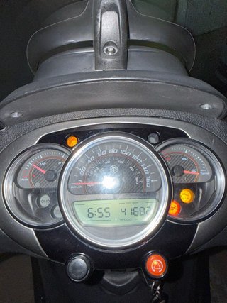 Piaggio Beverly 350 Negra