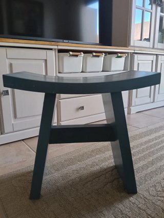 Taburete de madera estilo oriental azul