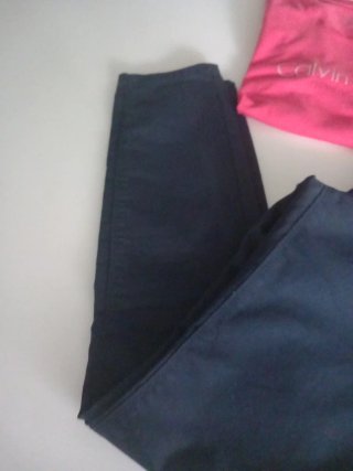 Conjunto Camiseta de Calvin Klein con Pantalón