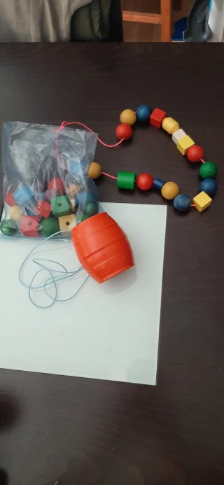 Juegos educativos bebé, de ensartar y apilar
