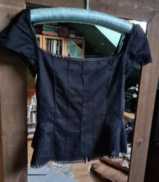 Conjunto blusa corsetera+Falda Renatta&go Talla M