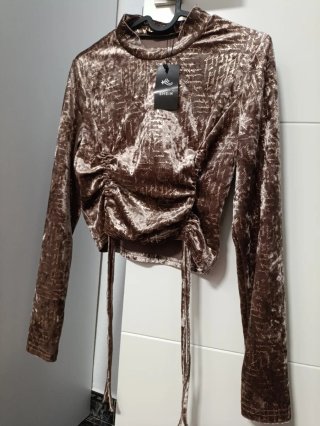 Camiseta SHEIN marrón