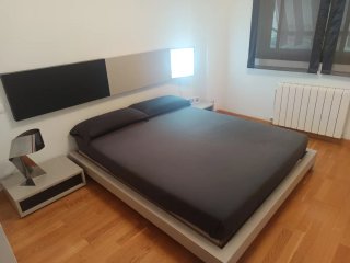 Dormitorio moderno/minimalista