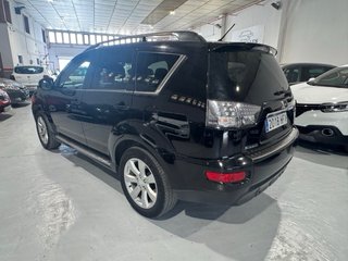 Mitsubishi Outlander 2011