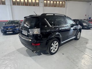 Mitsubishi Outlander 2011