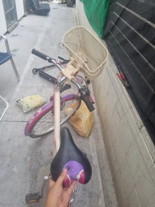 Bicicleta BTWIN con cesta
