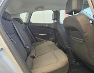 Opel Astra 2011
