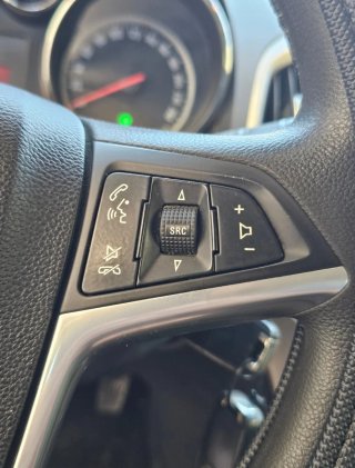 Opel Astra 2011