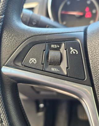 Opel Astra 2011