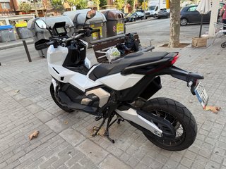 Honda X-ADV 750 Blanca
