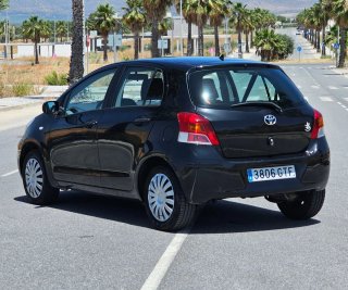 Toyota Yaris 2011