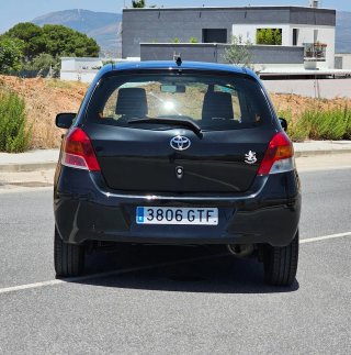 Toyota Yaris 2011