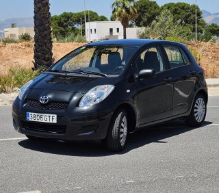 Toyota Yaris 2011