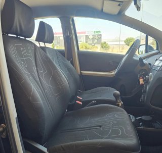 Toyota Yaris 2011