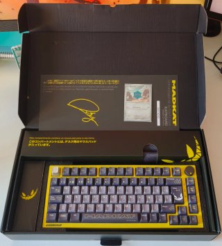 Teclado Madkat Amarillo