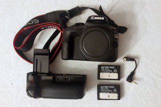 Reflex Canon EOS 100D + Battery Grip + 2 Batterie