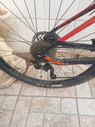 Bicicleta de Montaña Scott Spark