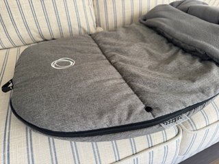 Saco de invierno Bugaboo gris