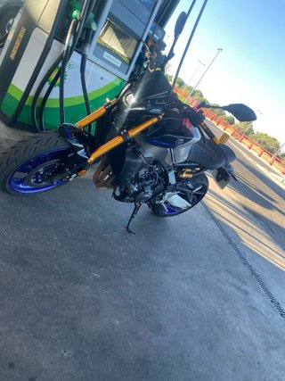 Yamaha MT09 SP Negra y Azul