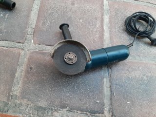 Amoladora Black & Decker KG72