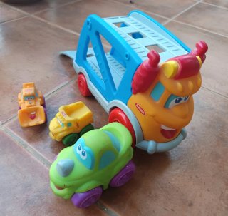 Playskool Camión Transportador + 3 Coches