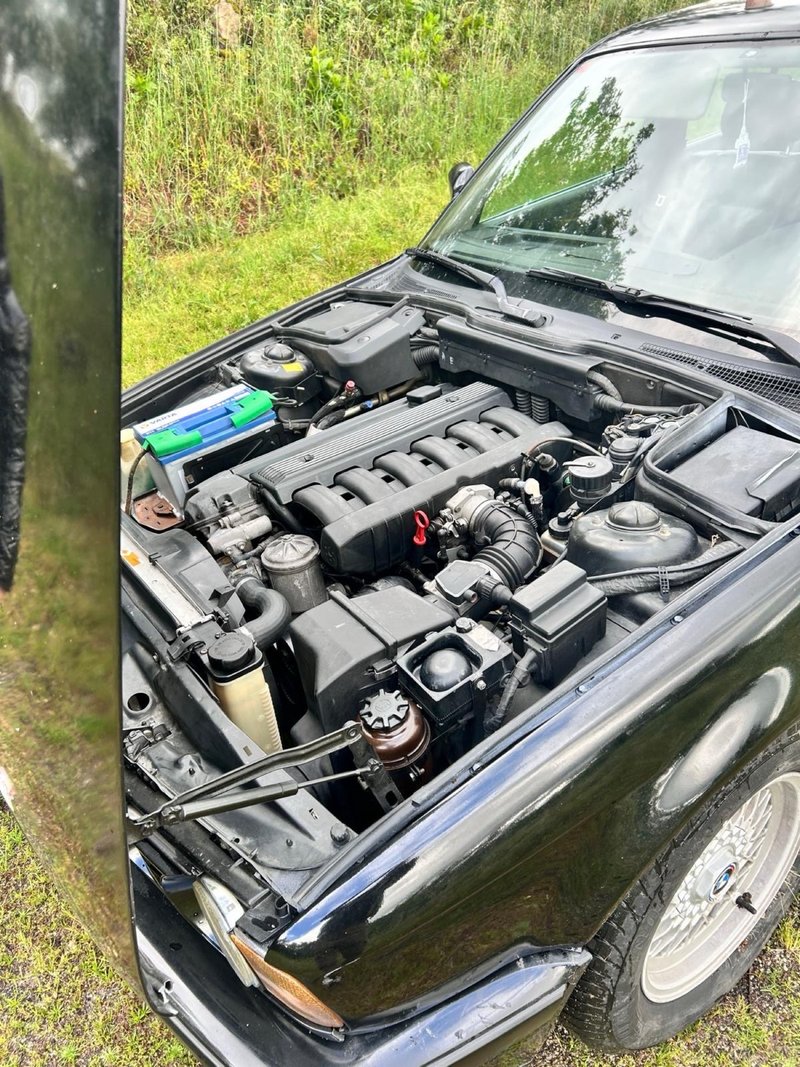 BMW E34 525i 24v ( 2.500cc 192cv ) - foto 1