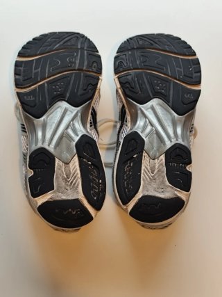 Asics GEL-KAYANO 14 Talla 44