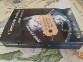 Cincuenta Sombras Más Oscuras - E. L. James