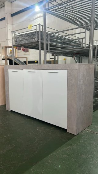 Aparador moderno blanco y madera precio 130€