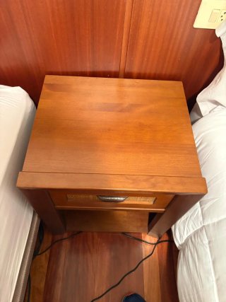 Mesita de noche Muebles de Ayer madera