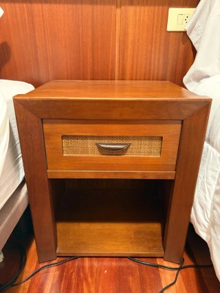 Mesita de noche Muebles de Ayer madera