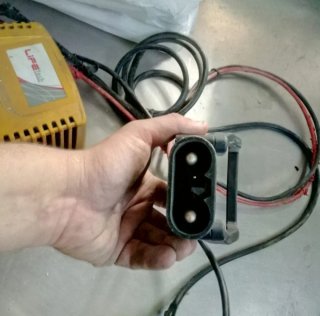 LIQUIDACION Cargador Baterías HAWKER LifeTech