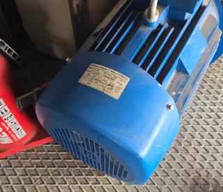 Motor Eléctrico Trifásico 7.5 kW 380/660V 1500 RPM