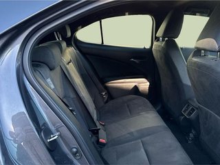 Lexus UX 250H BUSSINES 2WD