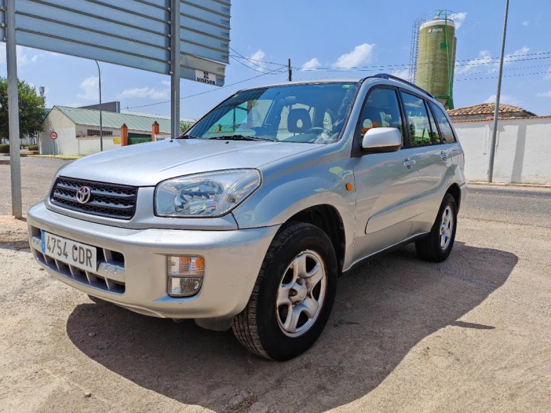 Toyota Rav4 2003 1.8 125cv - foto 1