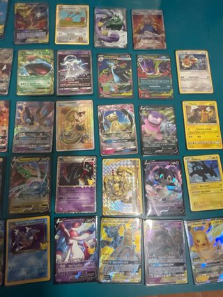 Cartas Pokémon Variadas