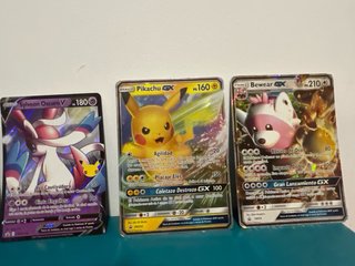 Cartas Pokémon Variadas