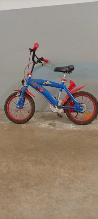 Bicicleta Infantil Spiderman Azul. Negociable