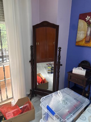 Espejo de pie de madera maciza