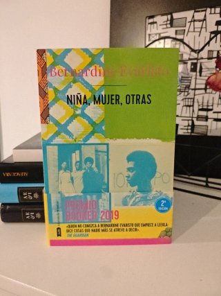 Niña, mujer, otras
