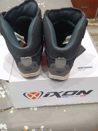Botas de moto IXON hombre negras