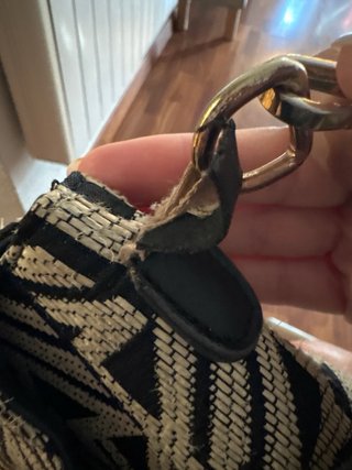Bolso Lola Casademunt Negro y Dorado