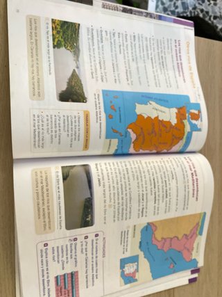 Libro Ciencias sociales, 3 Primaria y atlas